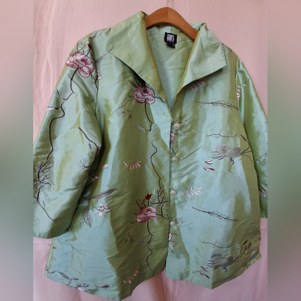 Lovely Embroider Floral Green Jacket